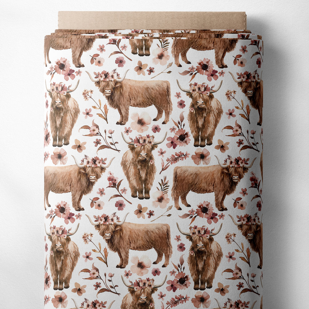 FLORAL HIGHLAND COW (WHITE)