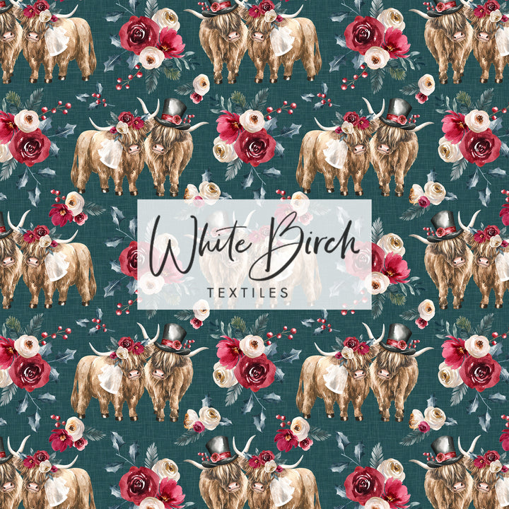 WINTER WEDDING HIGHLAND COW (EVERGREEN)